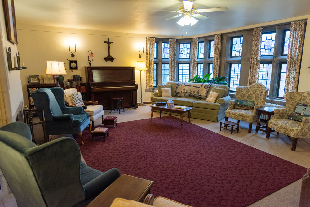 Photo of the Living Room at St. Margaret's House